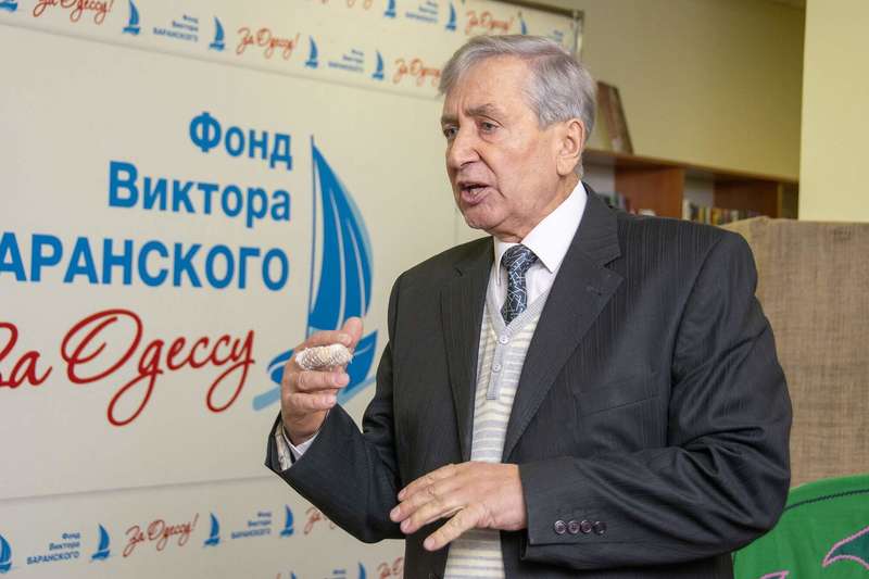 Народный артист Украины родился в 1953 году