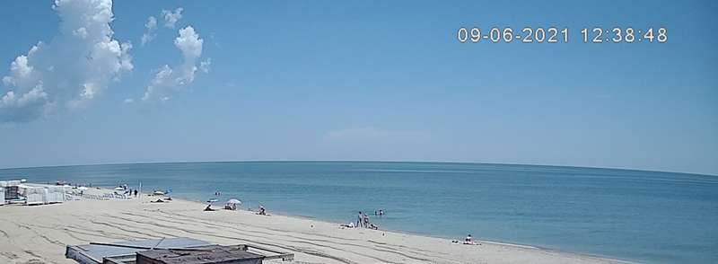 Пляж в Одессе 9 июня.