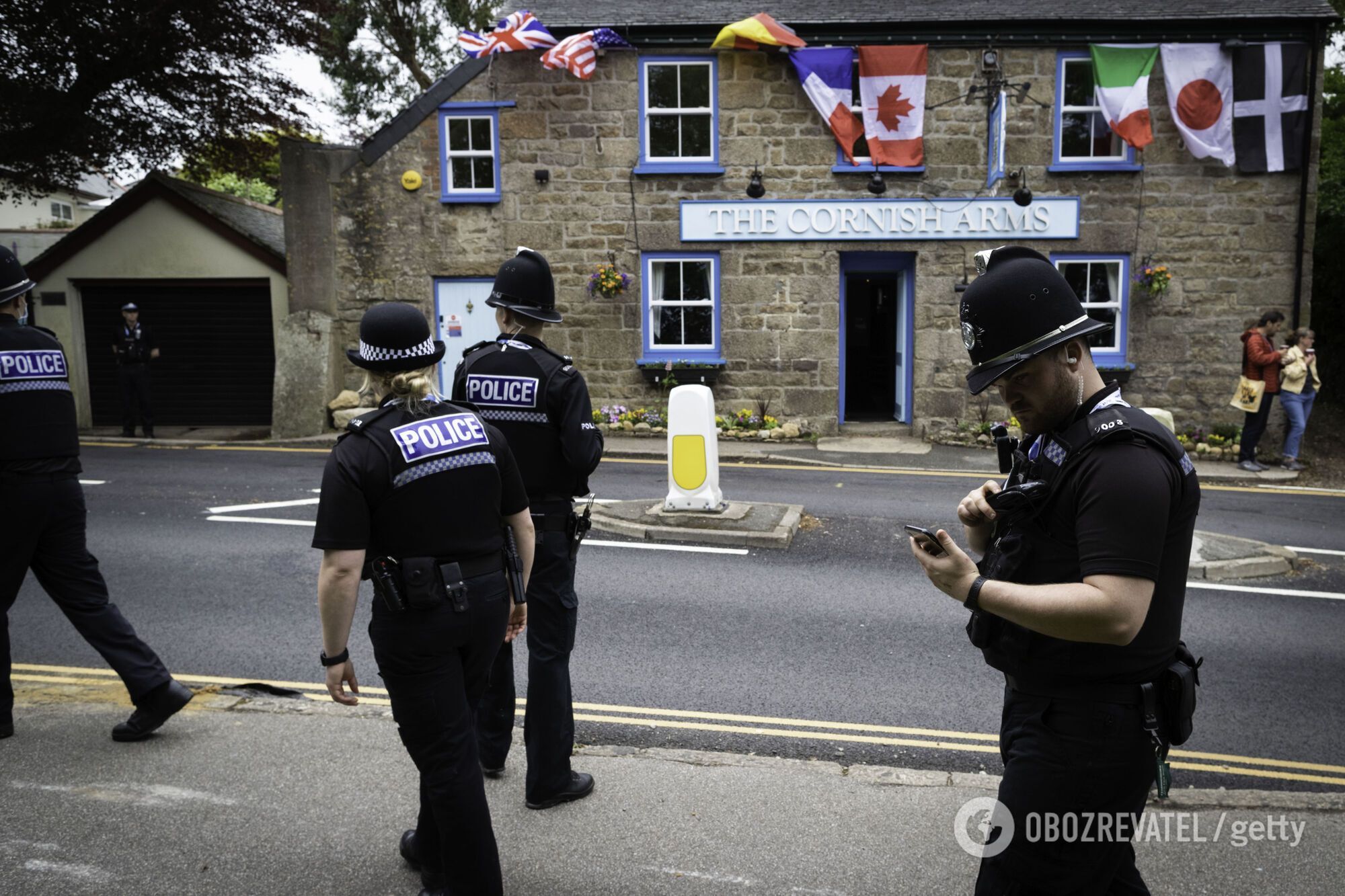 Полиция охраняет Корнуолл, где проходит саммит