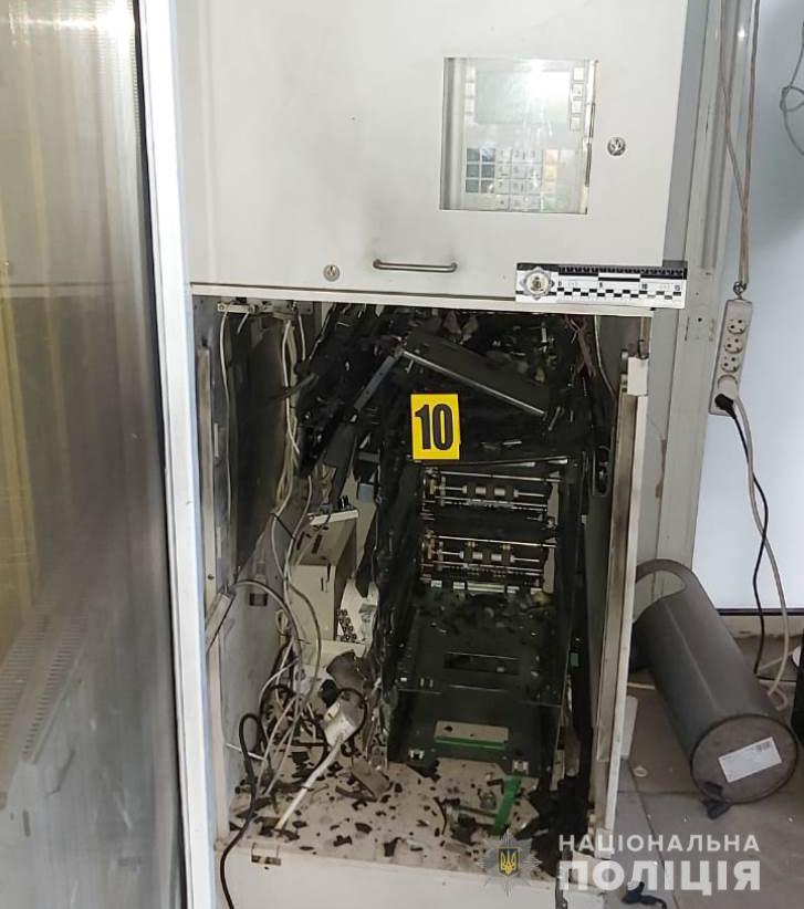 В Харькове неизвестные взорвали банкомат dqxikeidqxidqrant