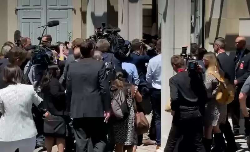 Журналисты штурмовали встречу Путина и Байдена dqxikeidqxidqrant