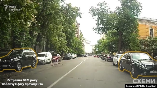 27 травня знімальна група «Схем» помітила, що біля Офісу президента чекав броньований Mercedes у супроводі охорони dqxikeidqxituant