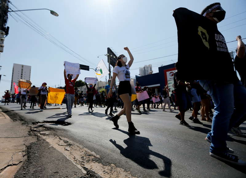 People participate in a protest against Brazils President Jair Bolsonaro and his handling of the coronavirus disease (COVID-19) pandemic in Cuiaba, Brazil, June 19, 2021. REUTERS/Mariana Greif dqxikeidqxidqrant