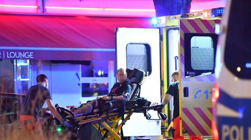 Пострадавших увезли в больницу. dqxikeidqxidqrant