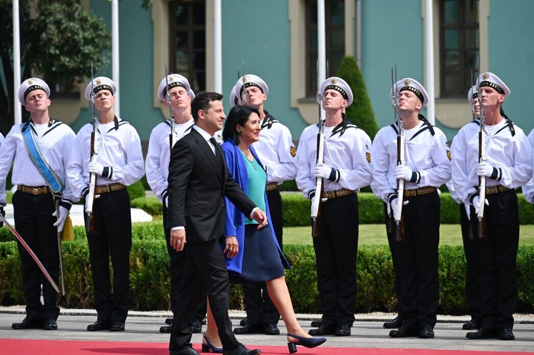      " " dqxikeidqxirzant