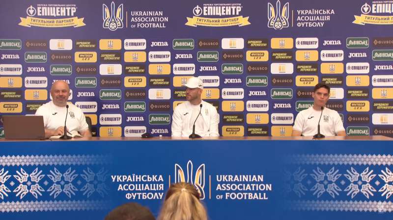 Андрей Ярмоленко на пресс-конференции. dqxikeidqxidqrant