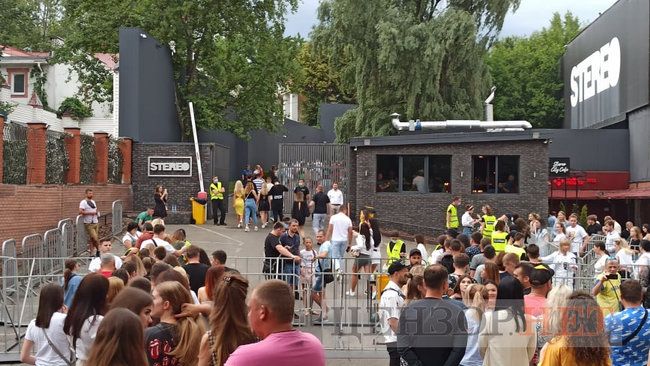  -  , -     Stereoplaza 01 dqxikeidqxiqzant