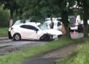 Под Киевом молния попала в автомобиль с людьми dqxikeidqxidqeant