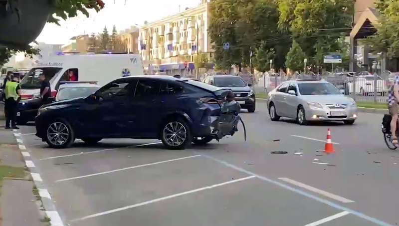   Range Rover  -. dqxikeidqxidqrant