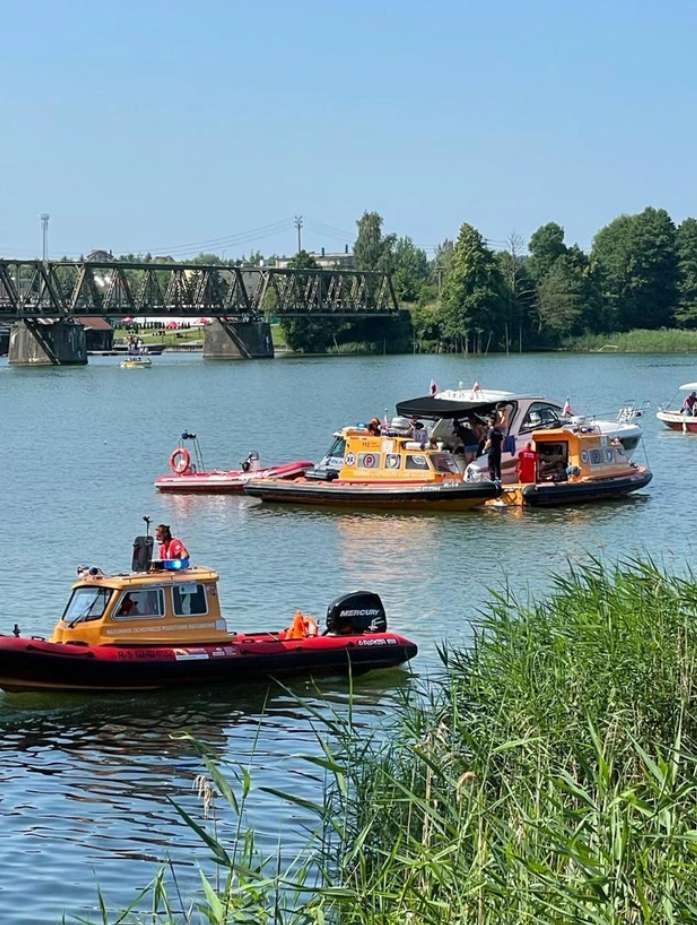 Спасатели на месте крушения