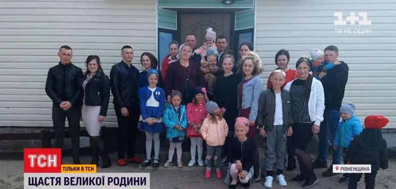 Светлана Ковалевич из села Глинного имеет 19 детей и столько же внуков dqxikeidqxidqeant