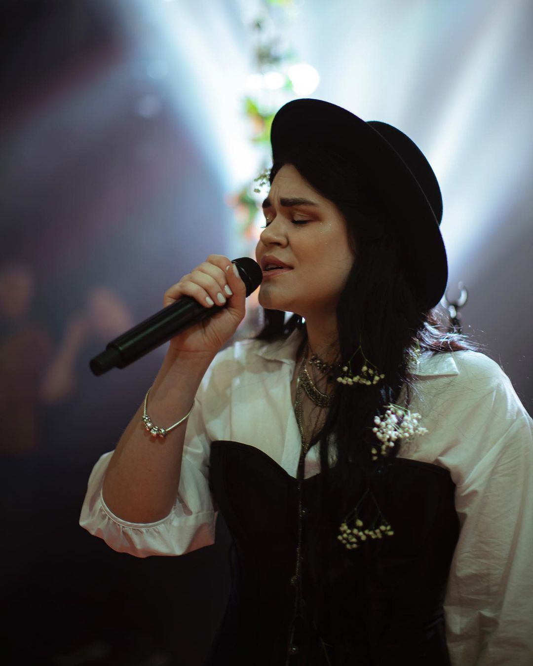 Мусиенко заявила, что для начала хочет стать музыкантом, а только потом строить карьеру