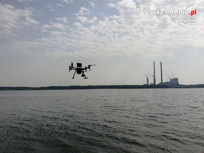 Полиция использовала беспилотник dqxikeidqxidqrant