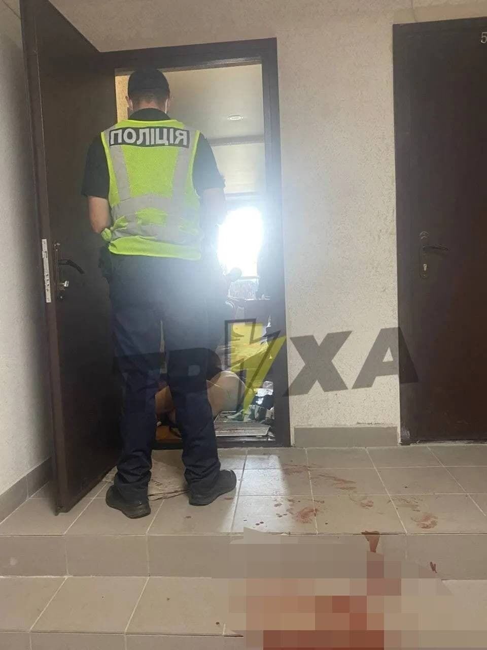 Полиция на месте происшествия . dqxikeidqxidqrant