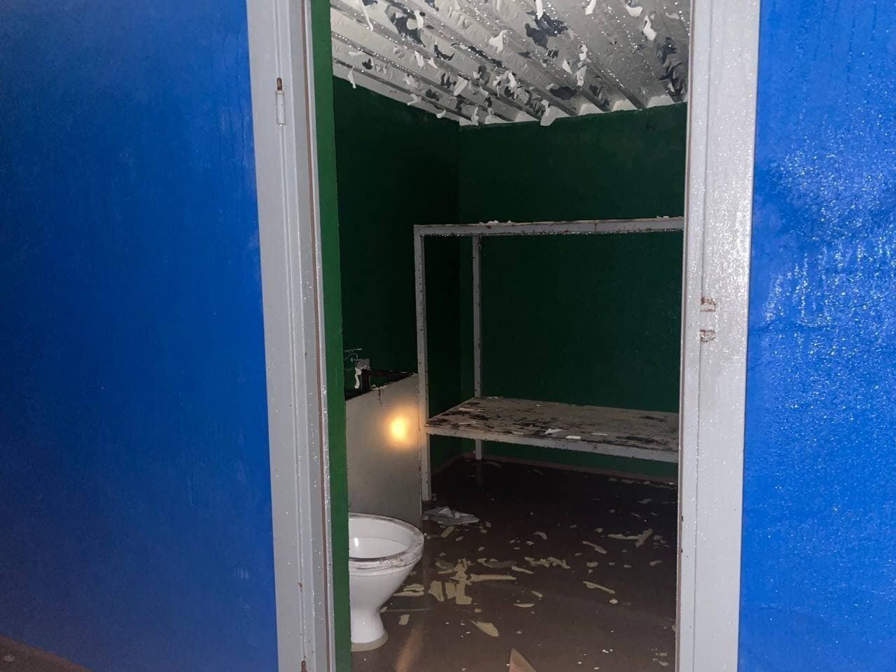 В комнатах находятся двухъярусные кровати dqxikeidqxidqrant