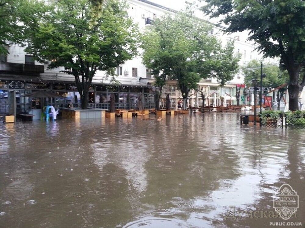 Потоп в Одессе произошел не только из-за дождя. dqxikeidqxidqrant