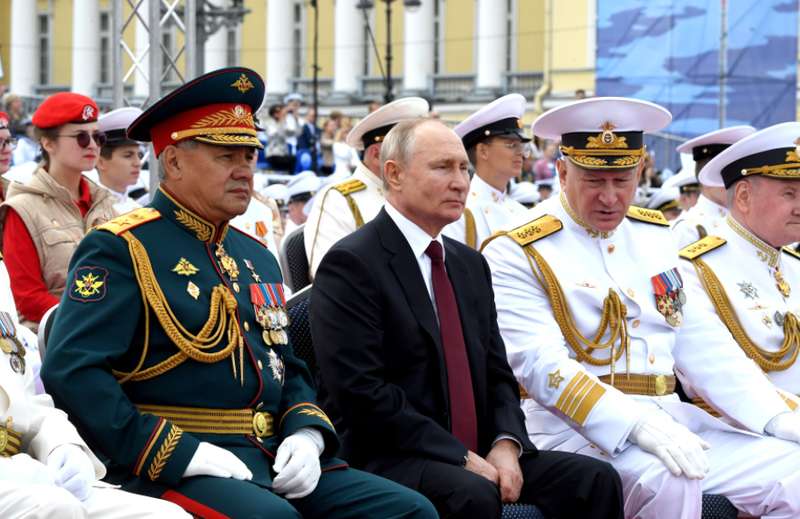 Почетные гости.