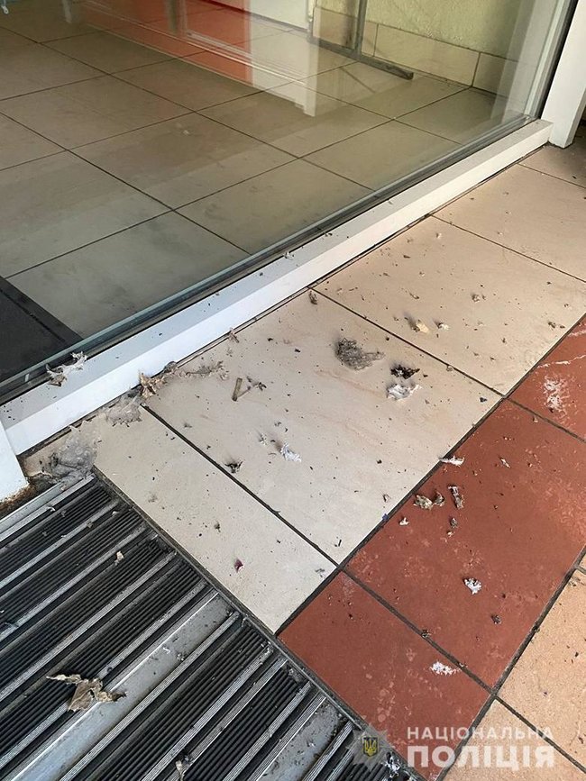 На Оболони в Киеве взорвался почтомат: взрывчатка находилась в одном из ящиков 02 На Оболони в Киеве взорвался почтомат: взрывчатка находилась в одном из ящиков 02