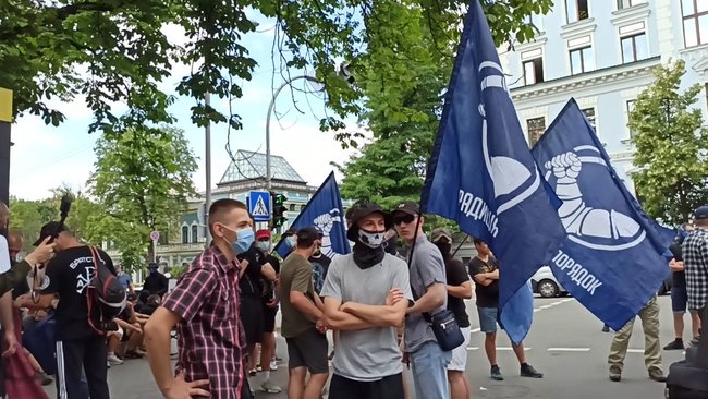 -    :      01 dqxikeidqxidqrant