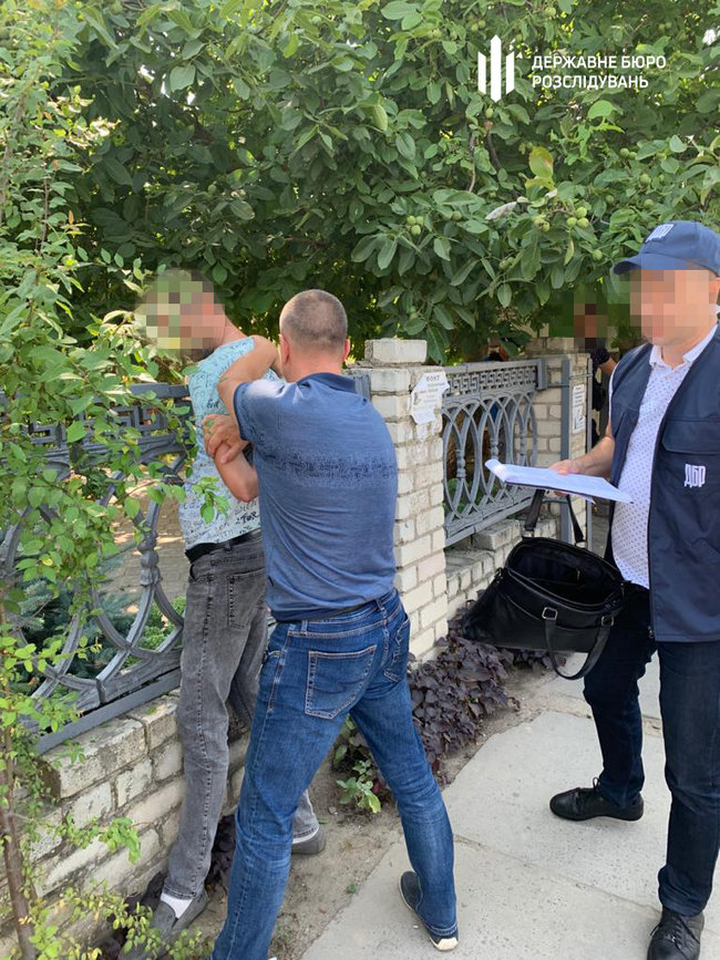 Полицейский попался на взятке 40 тыс. грн на Херсонщине, - ГБР 01 dqxikeidqxidqeant