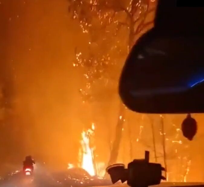 В Турции продолжают тушить масштабные пожары.