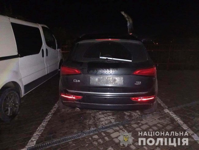 Депутату облсовета в Ривном подожгли автомобиль, - полиция 05