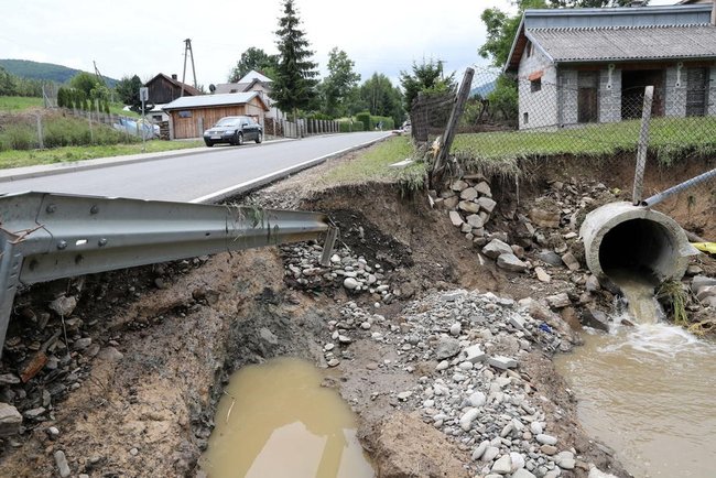 Польшу затопило: в стране прошли сильные ливни 16
