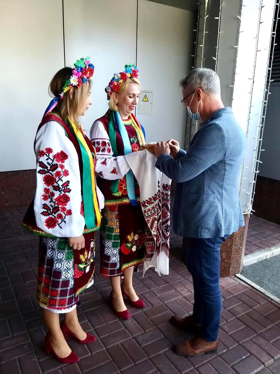 Михаил Бродский прибыл в посольство Израиля в Украине. Фото: facebook.com/IsraelinUkraine dqxikeidqxidqeant