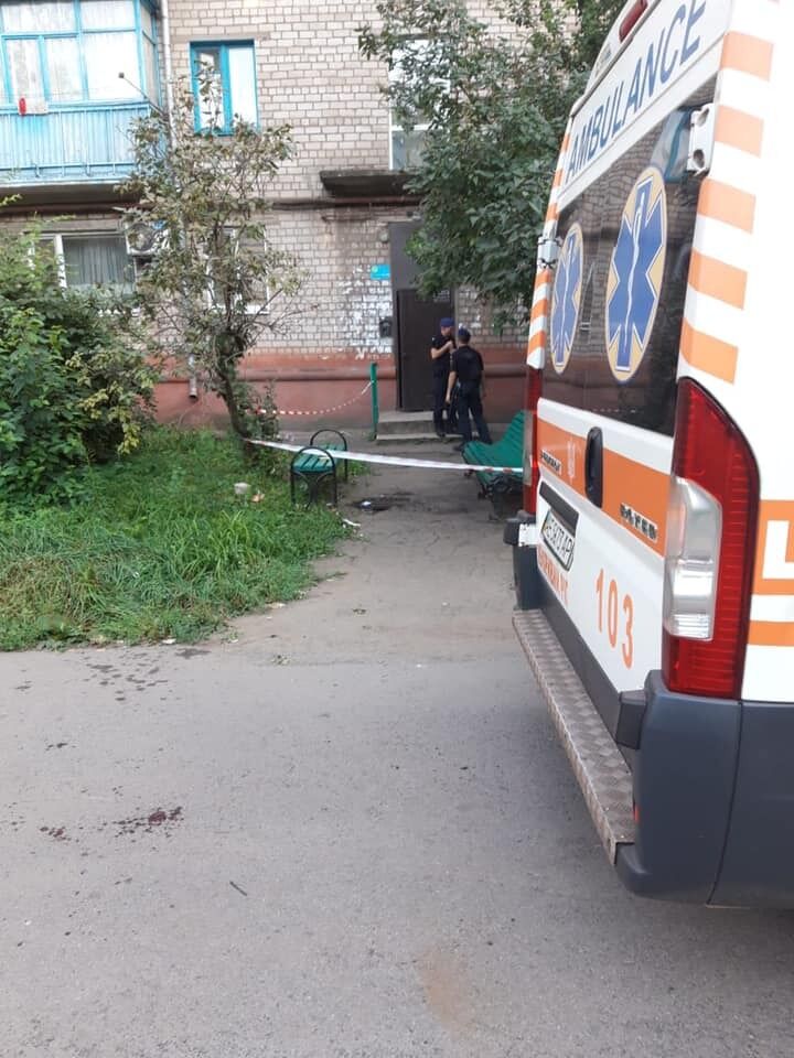 Место, где взорвалась граната dqxikeidqxidqrant