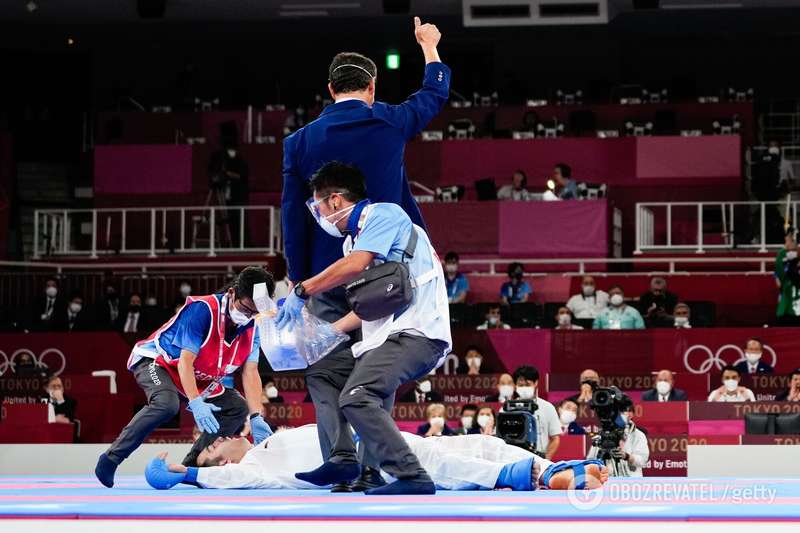 Ганджзаде выиграл дисквалификацией соперника