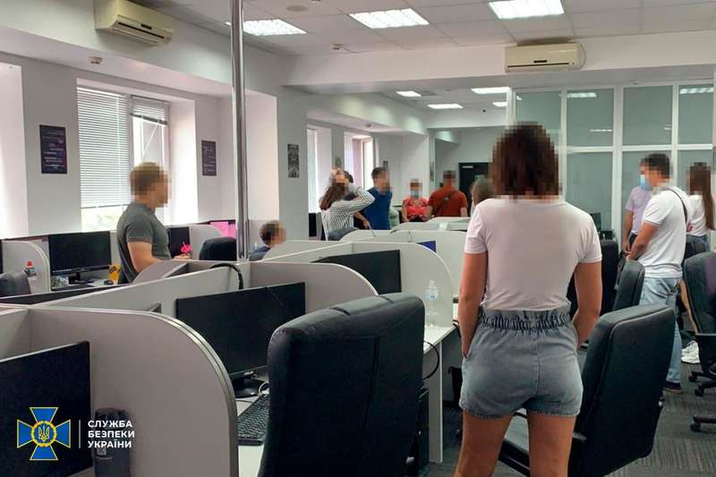 Проведены обыски в разных районах Киева. dqxikeidqxidqeant