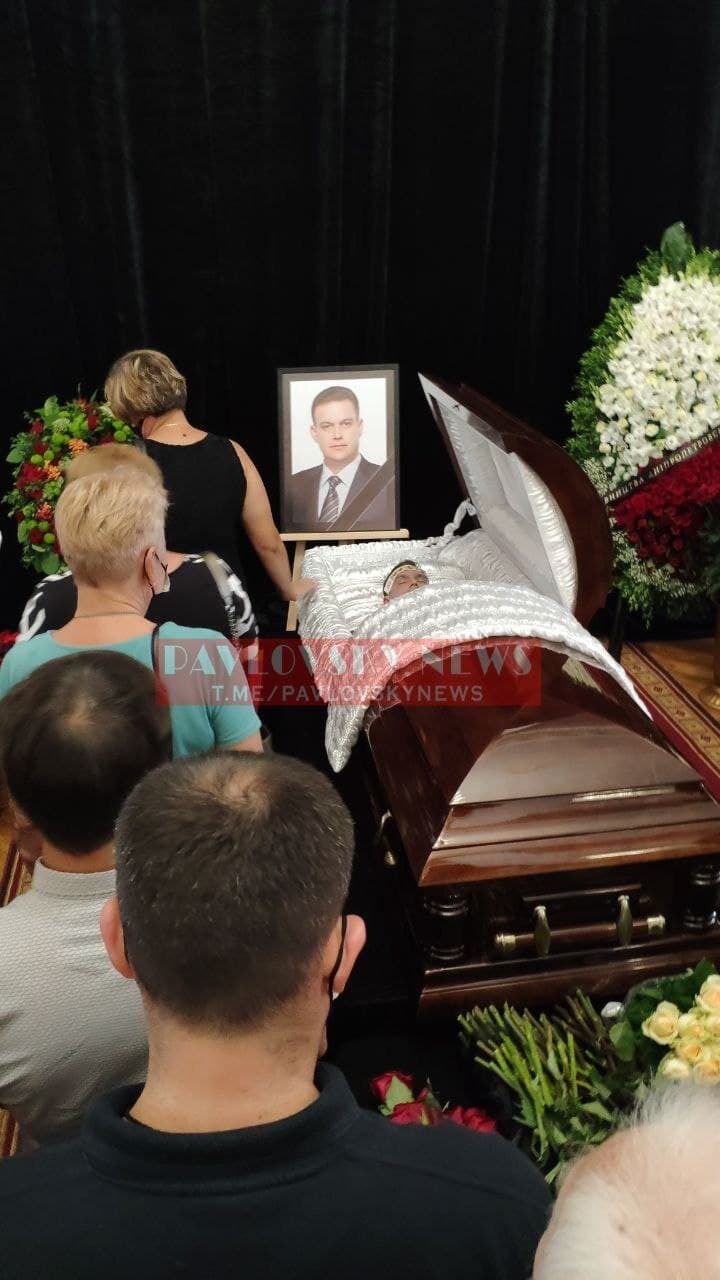 Прощание проходит в театре имени Тараса Шевченко dqxikeidqxidqeant