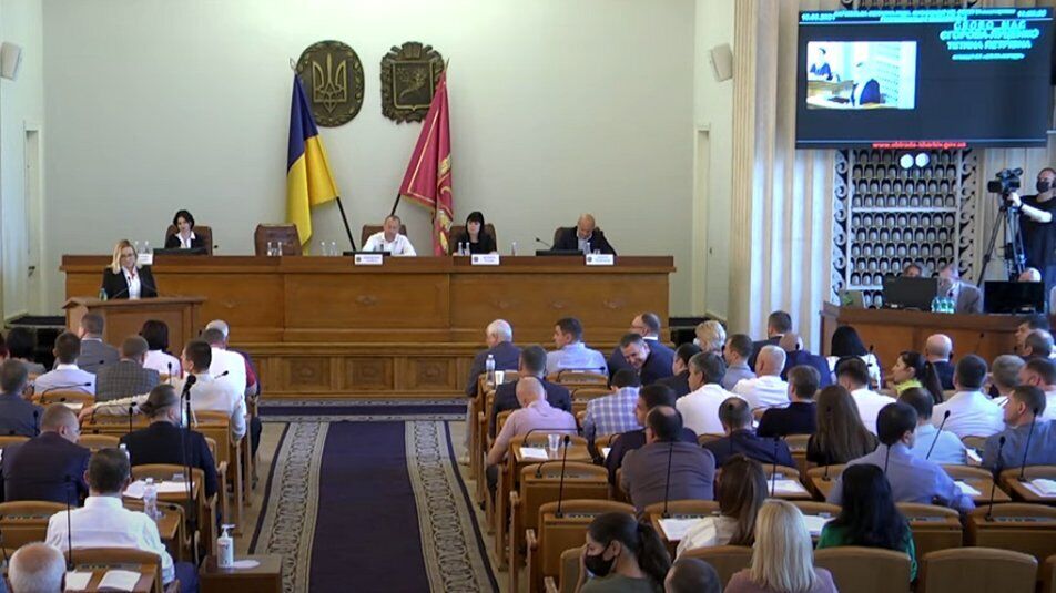 Заседание областного совета в Харькове.