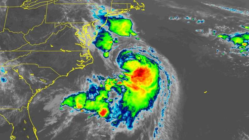 Ураган Генрі наближається до Нью-Йорка Ураган Генрі наближається до Нью-Йорка dqxikeidqxidqrant