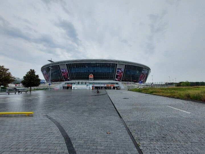 "Сегодня "Донбасс Арена" выглядит так же масштабно и величественно. Но не чувствуется жизни во всем этом великолепии" dqxikeidqxidqrant