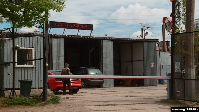 Ангар для ремонта автомобилей, который Артем Сохань перевез из Крыма