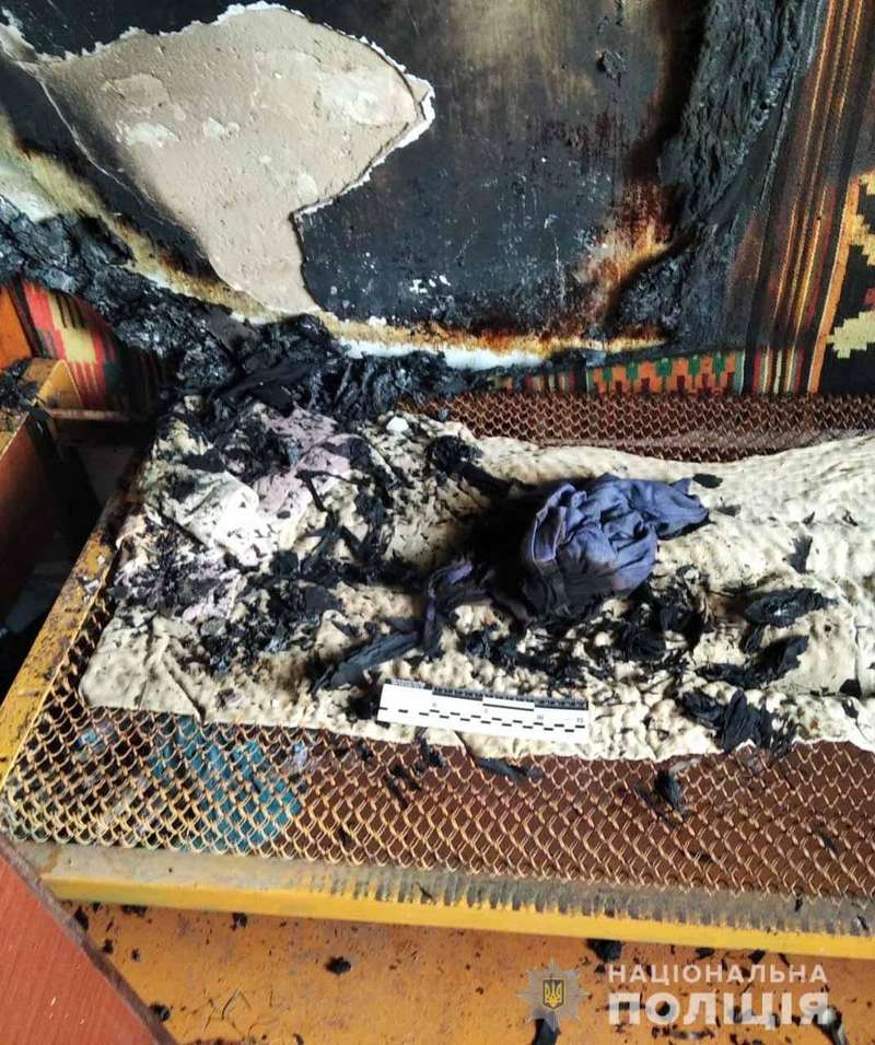 Мужчина поджег племянника, когда тот лежал в постели dqxikeidqxidqrant