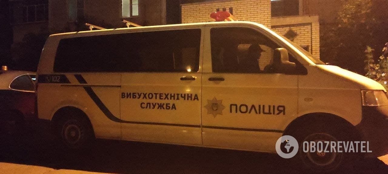 В Киеве мужчина угрожал устроить взрыв в многоэтажке: на место выезжал спецназ. Эксклюзивные фото и видео dqxikeidqxidqeant