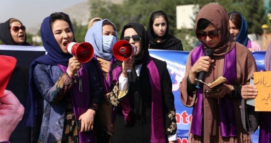 Женская демонстрация в Кабуле dqxikeidqxidqeant