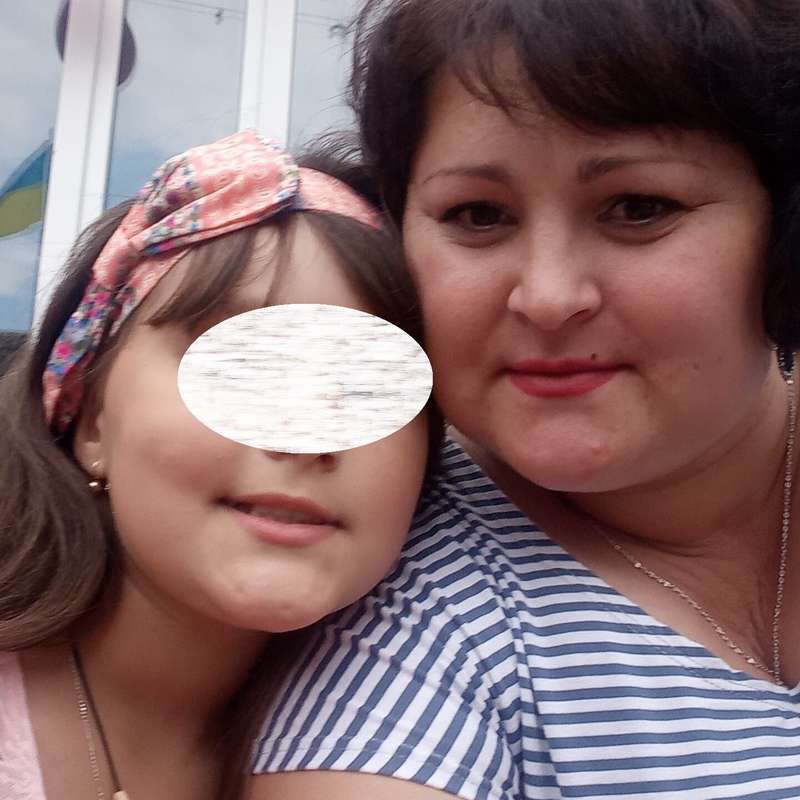 Анна с Софией шли в магазин за мороженым, когда в них влетел односельчанин dqxikeidqxidqrant