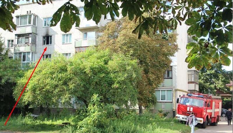 Пожарные приехали к дому на ул. Степана Бандеры в Житомире dqxikeidqxidqeant