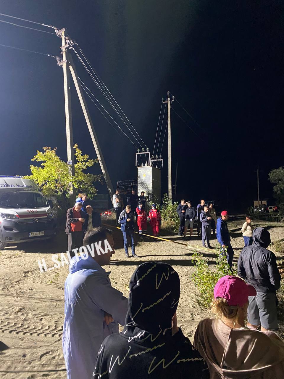 В Харькове пара занялась сексом в авто, но машина укатилась в воду. Фото: Телеграм/ХС Харьков dqxikeidqxidqrant