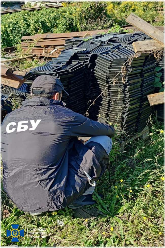 Миллионные убытки и риск аварии поездов: СБУ разоблачила коррупционную схему на Укрзализныце 01 Миллионные убытки и риск аварии поездов: СБУ разоблачила коррупционную схему на Укрзализныце 01 dqxikeidqxidqrant