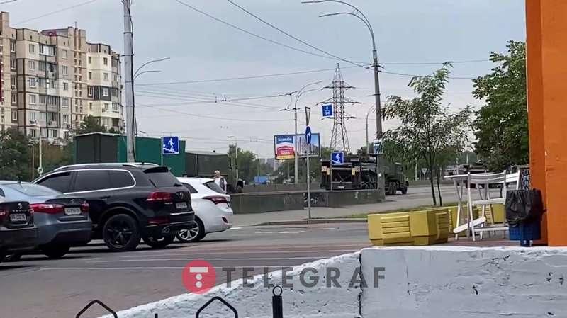 Кадры сняты на Троещине dqxikeidqxidqeant