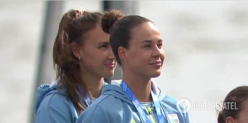 Лузан и Четверикова во время церемонии награждения