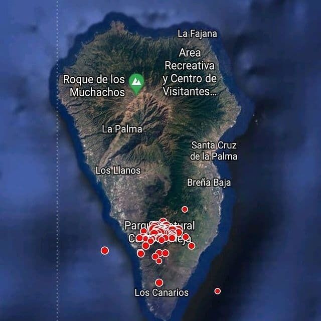 На острове Ла-Пальма извергается вулкан