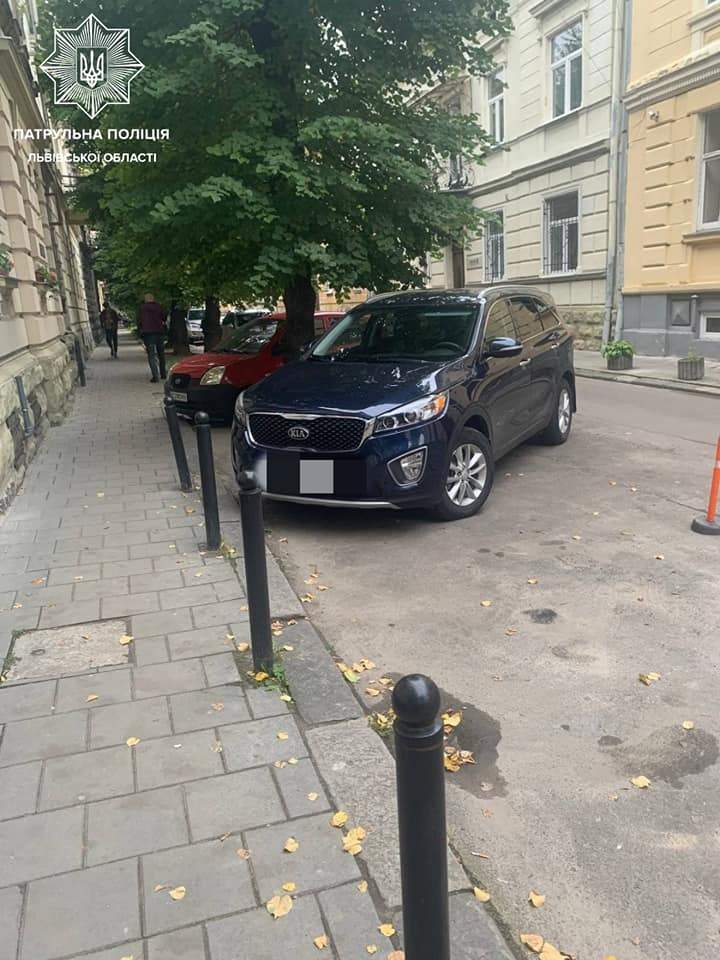 Силоміць заштовхав в авто і рушив: курйозні подробиці викрадення жінки у Львові Силоміць заштовхав в авто і рушив: курйозні подробиці викрадення жінки у Львові dqxikeidqxidqrant