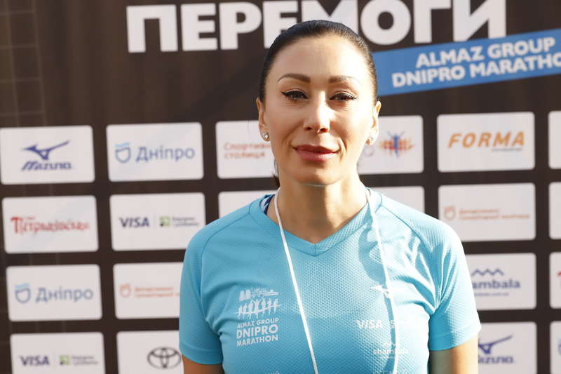 В Днепре свыше 3 тыс. бегунов приняли участие в "Almaz Group Dnipro Marathon" dqxikeidqxidqrant