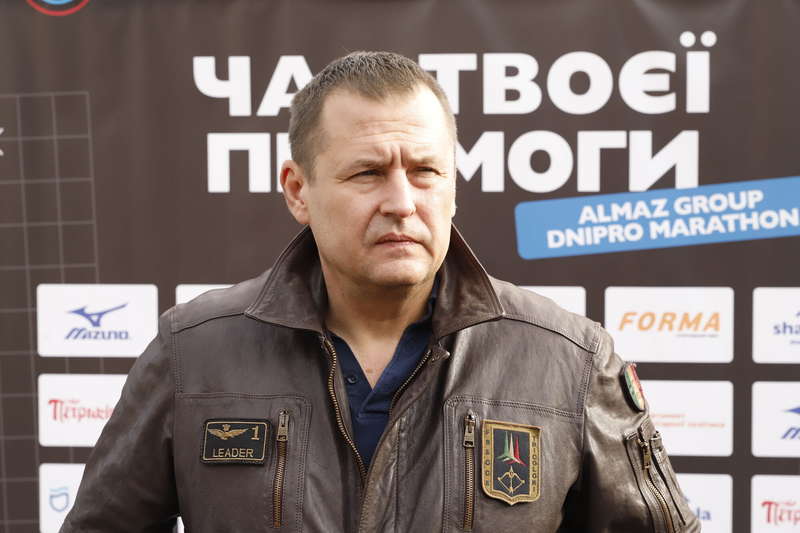 В Днепре свыше 3 тыс. бегунов приняли участие в "Almaz Group Dnipro Marathon"