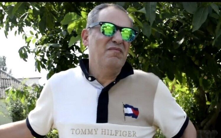 Николас Папаниколау.